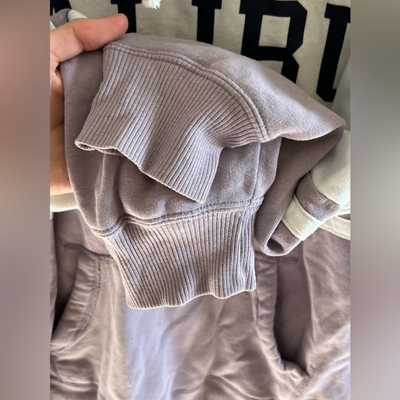 Hollister Malibu Hoodie, Size Medium - Picture 3 of 5